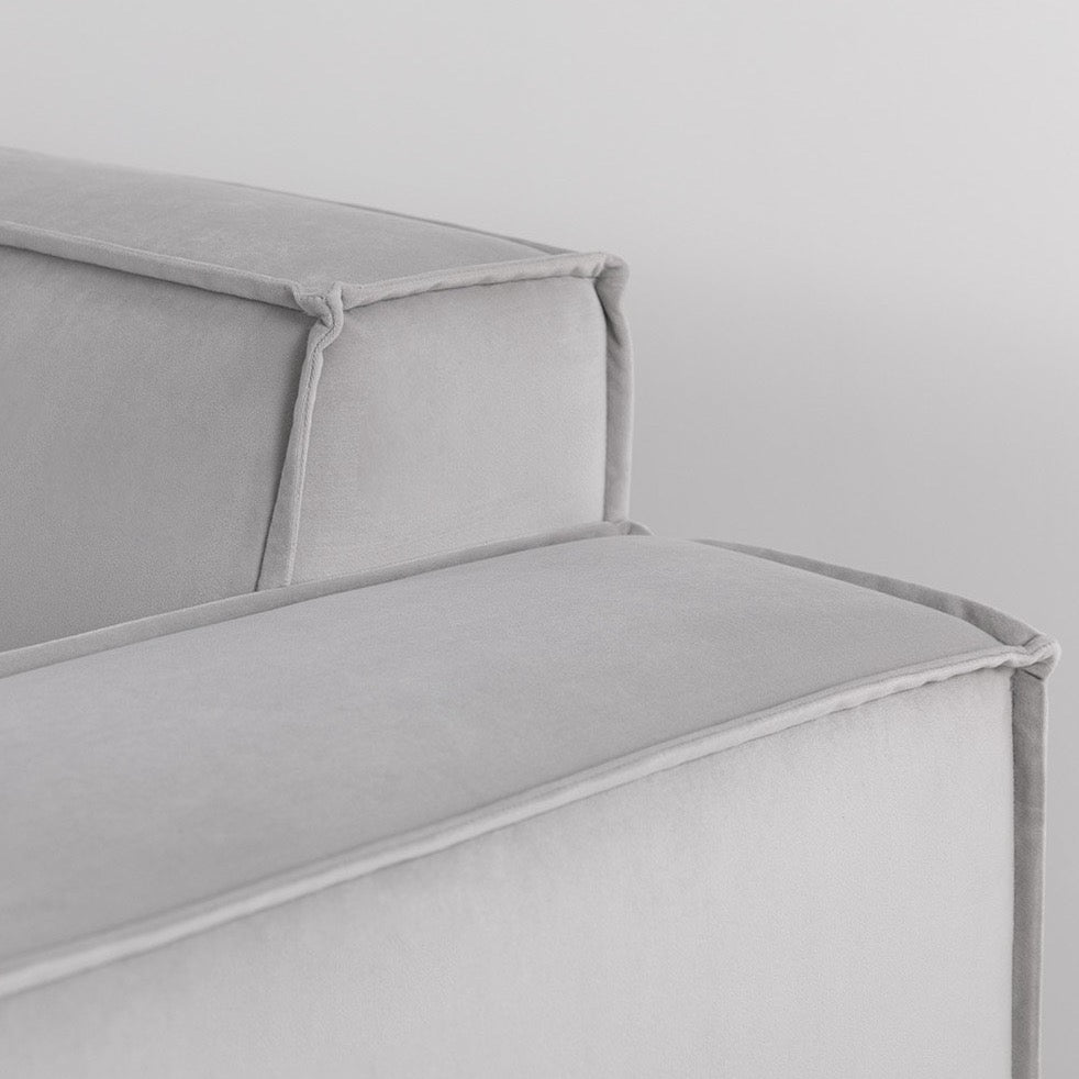 Swyft Sofa Model 03 detail light grey velvet